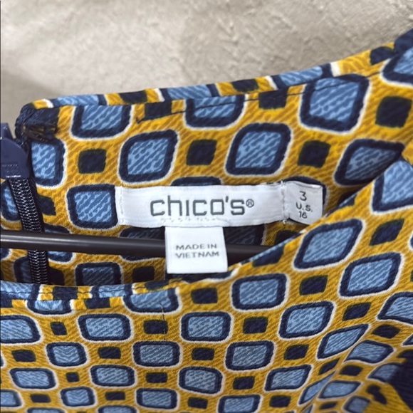 Chico's Black and White Graphic Ruffled Long Sleeve Blouse - Picture 2 of 6